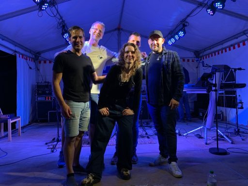 Kellinghusen war toll! 4 Stunden Party auf dem Marktplatz.